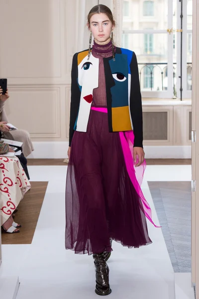 Look 15